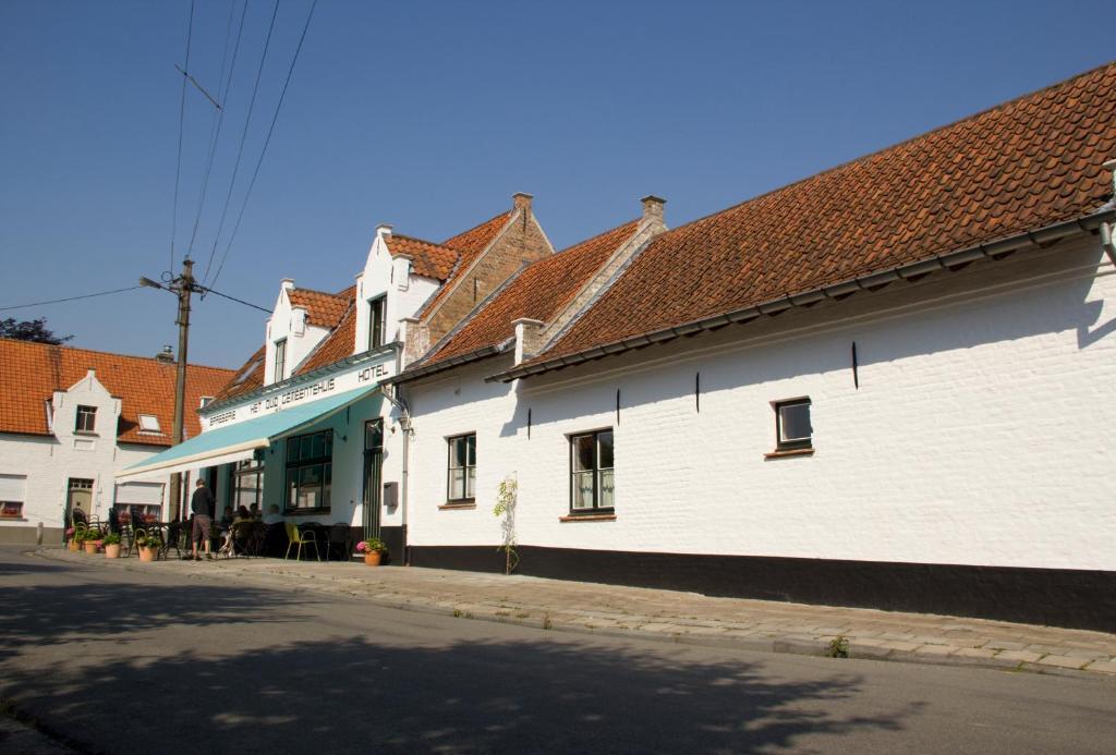 Hotel Het Oud Gemeentehuis Damme Exterior foto